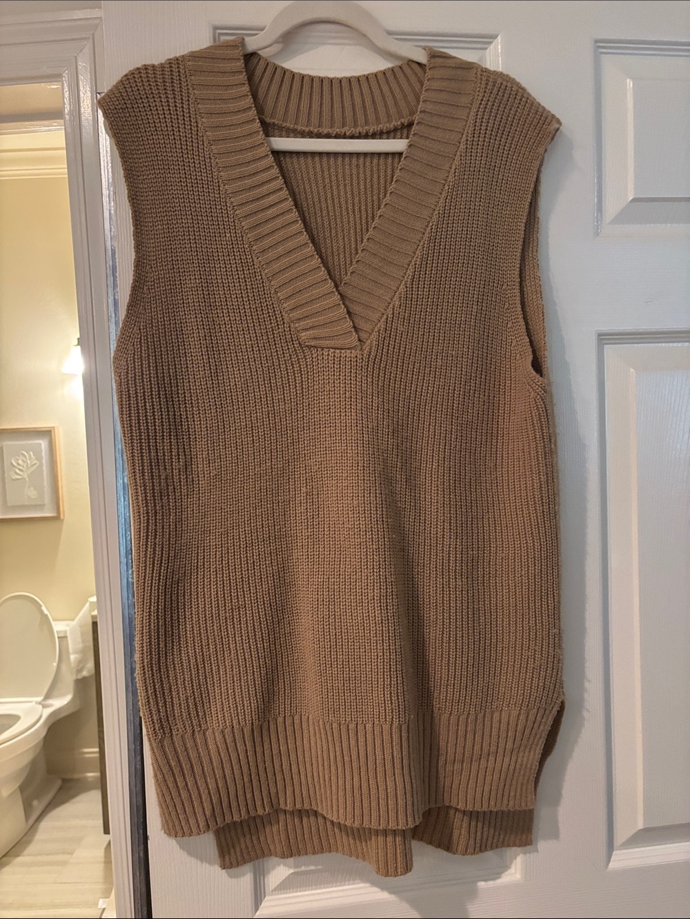 Sleeveless V-Neck Knit Sweater Vest - Camel